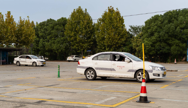 駕校監(jiān)控系統(tǒng).png 駕校監(jiān)控系統(tǒng).png