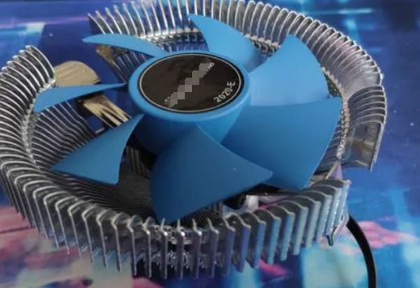 工控服務(wù)器風(fēng)扇設(shè)計(jì).png 工控服務(wù)器風(fēng)扇設(shè)計(jì).png