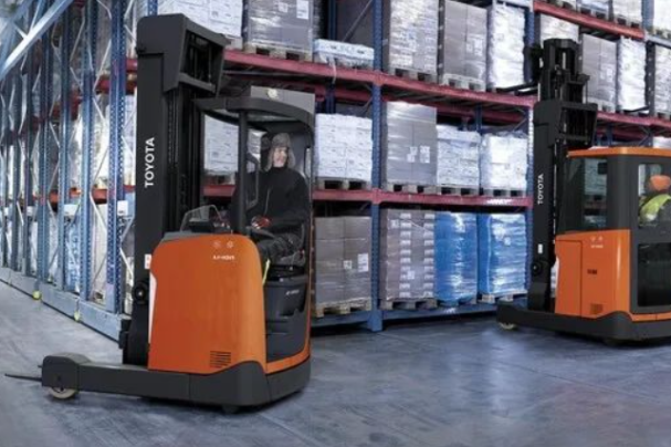 冷庫叉車.png 冷庫叉車.png