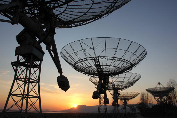 衛(wèi)星通信.png 衛(wèi)星通信.png