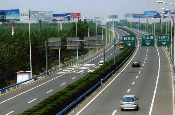 車道工控機.png 車道工控機.png