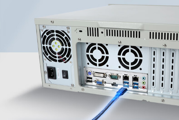 4U工控機端口.png 4U工控機端口.png