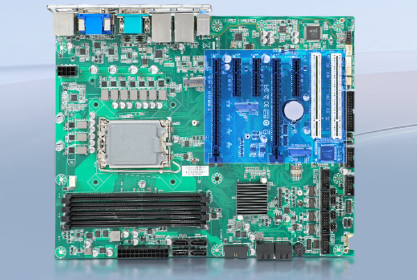 工控機(jī)擴(kuò)展插槽.png 工控機(jī)擴(kuò)展插槽.png