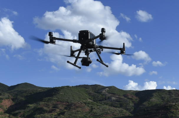 無人機(jī).png 無人機(jī).png