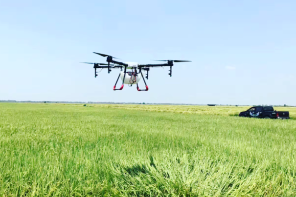 智慧農(nóng)業(yè)無人機.png 智慧農(nóng)業(yè)無人機.png