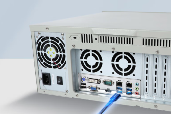 東田4U工控電腦端口.png 東田4U工控電腦端口.png